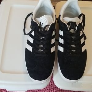 Adidas Gazelle sneakers